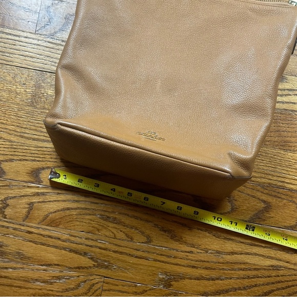 Coach Authentic Pebbled Leather Legacy Hobo Boho Shoulder Bag - Picture 7 of 14